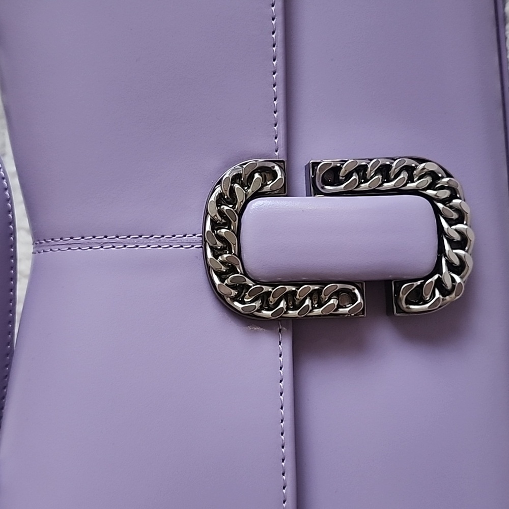 Marc Jacobs Lavender Leather Handbag - Picture 2 of 8